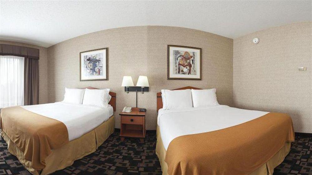 Comfort Inn & Suites Greenwood Near University Εξωτερικό φωτογραφία