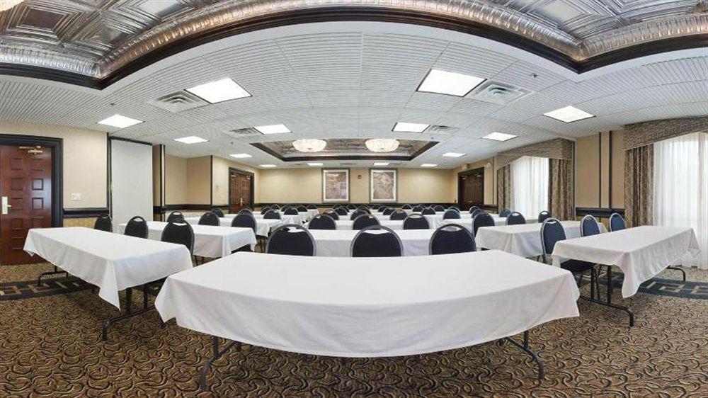 Comfort Inn & Suites Greenwood Near University Εξωτερικό φωτογραφία