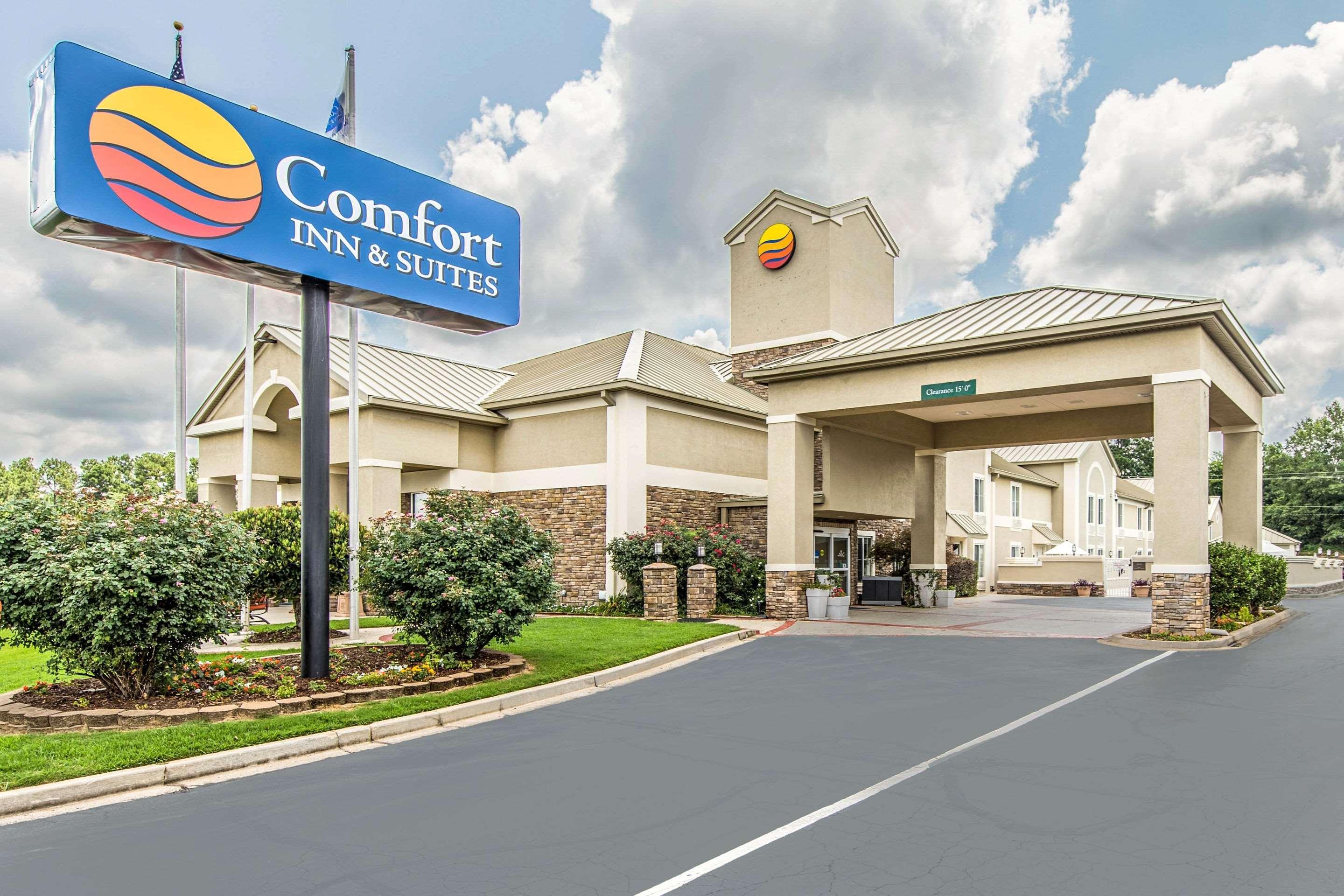 Comfort Inn & Suites Greenwood Near University Εξωτερικό φωτογραφία