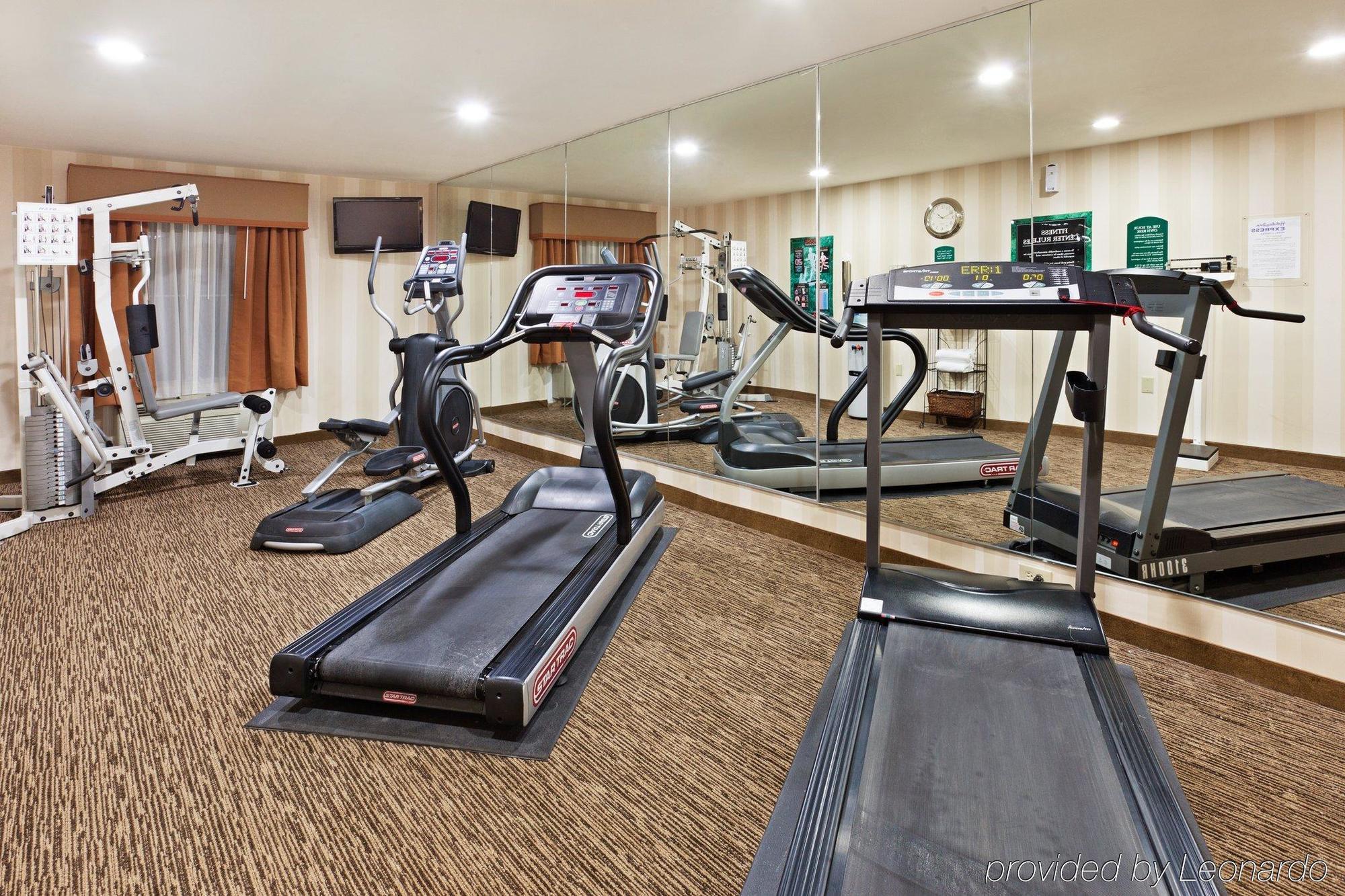 Comfort Inn & Suites Greenwood Near University Ανέσεις φωτογραφία