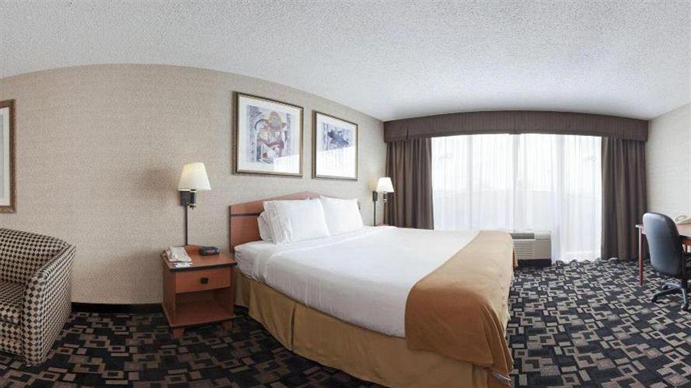 Comfort Inn & Suites Greenwood Near University Εξωτερικό φωτογραφία