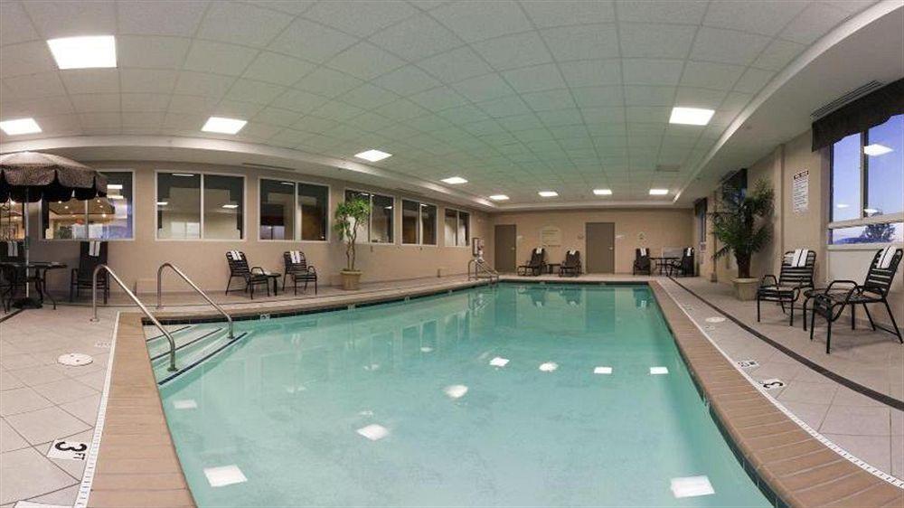 Comfort Inn & Suites Greenwood Near University Εξωτερικό φωτογραφία