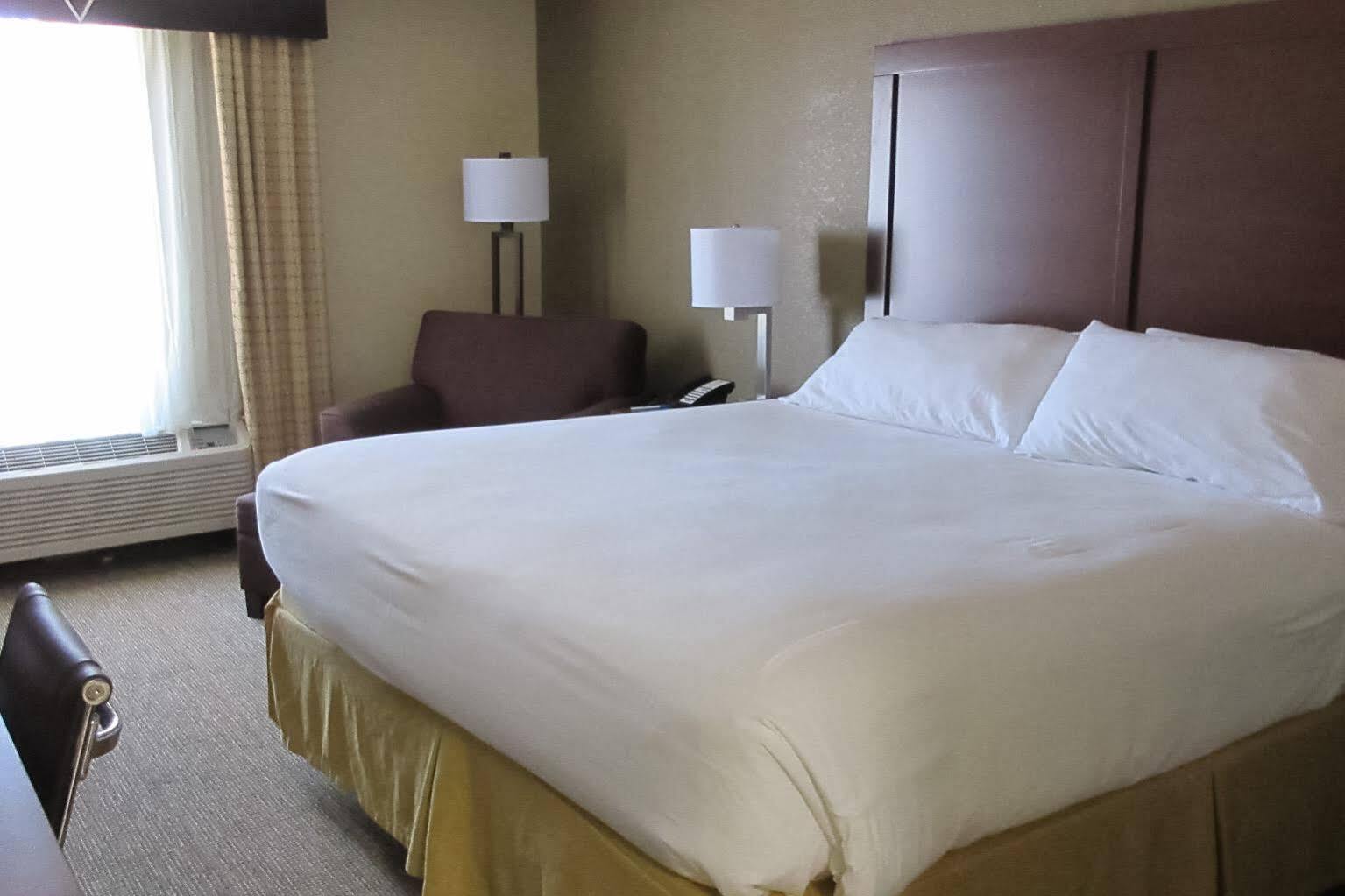 Comfort Inn & Suites Greenwood Near University Εξωτερικό φωτογραφία